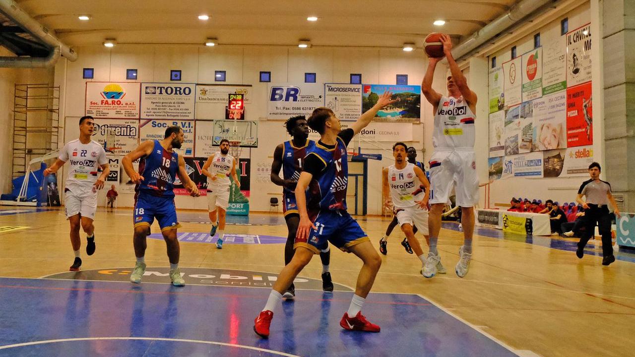 La Verodol Cecina strapazza la capolista