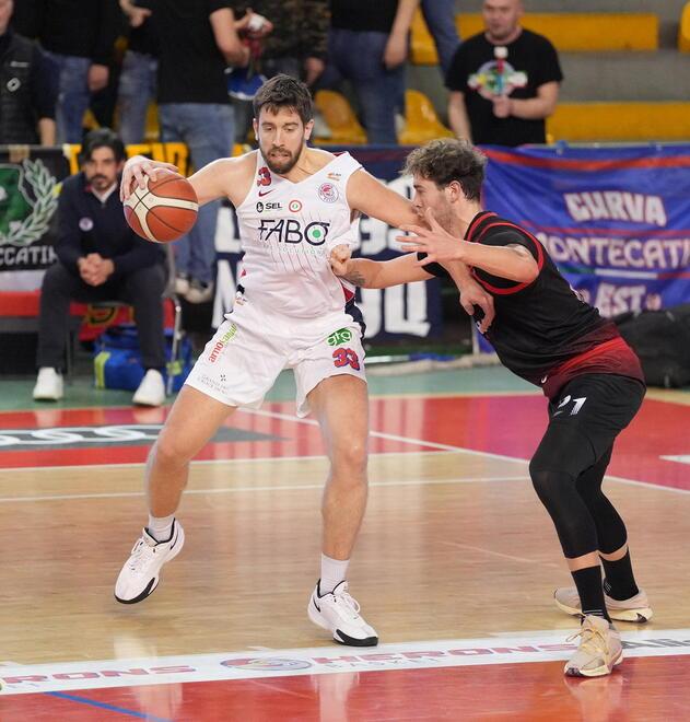 Gli Herons Montecatini al fotofinish superano San Severo ed esultano