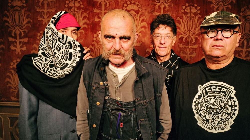 Musica, i Cccp-Fedeli alla linea presenteranno al Valli l’anteprima nazionale del “Gran Gala Punkettone”