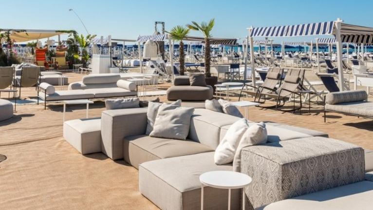 Un’immagine dello stabilimento balneare Maitò a Forte dei Marmi