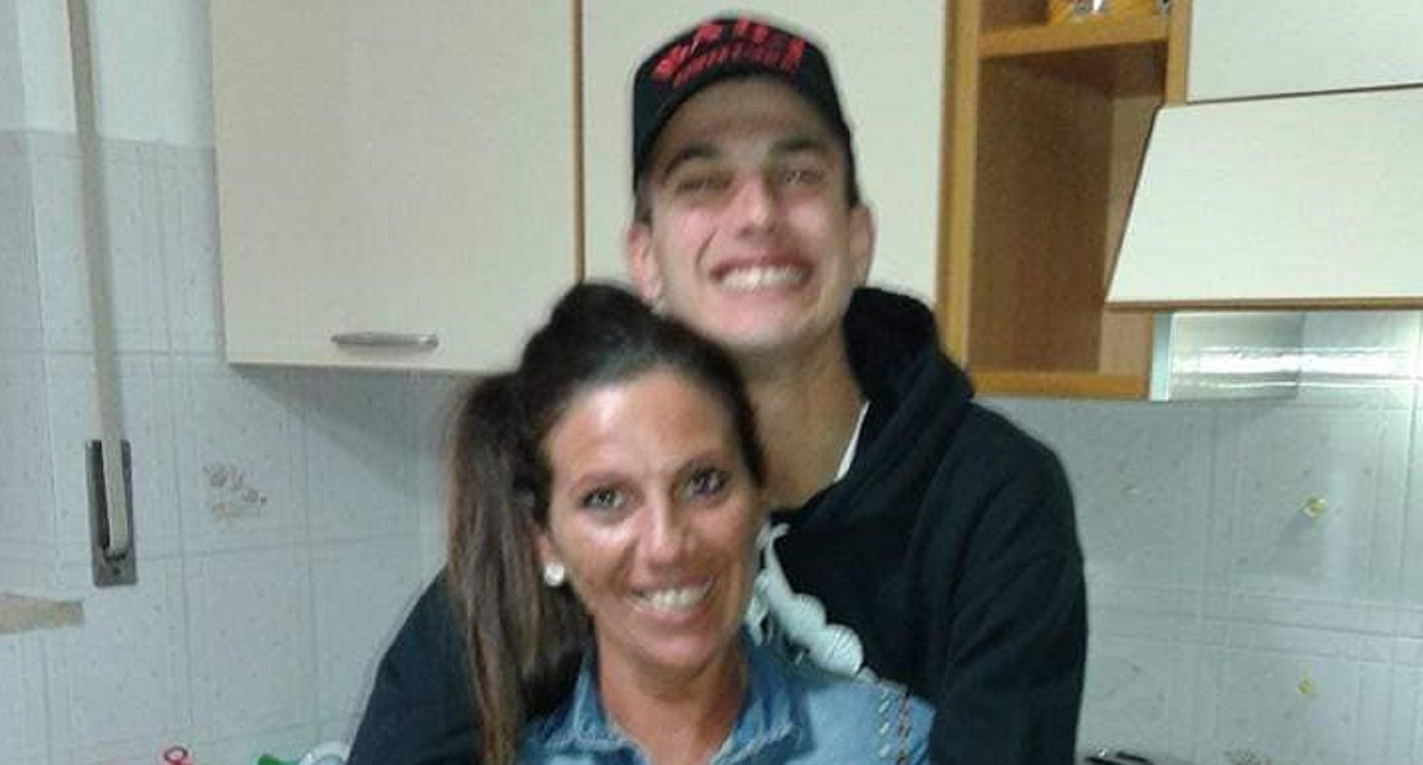 Denny Magina in una bella foto con la mamma Erika Terreni