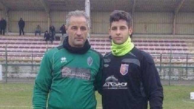 Giacinto Ruggiero con il figlio Mattia, anche lui portiere