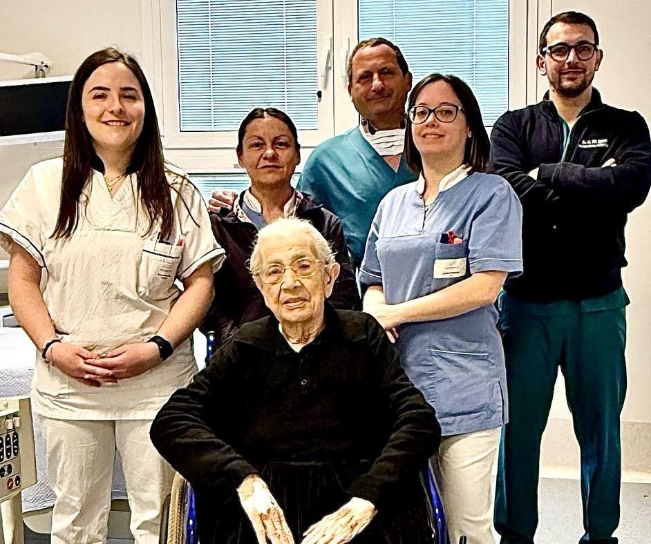 Olbia, operata a 95 anni di tumore: Mariantonia punta ora al traguardo dei 100