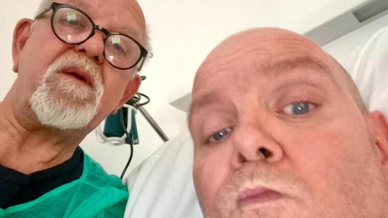 Andrea Franceschini con il padre Enio in ospedale