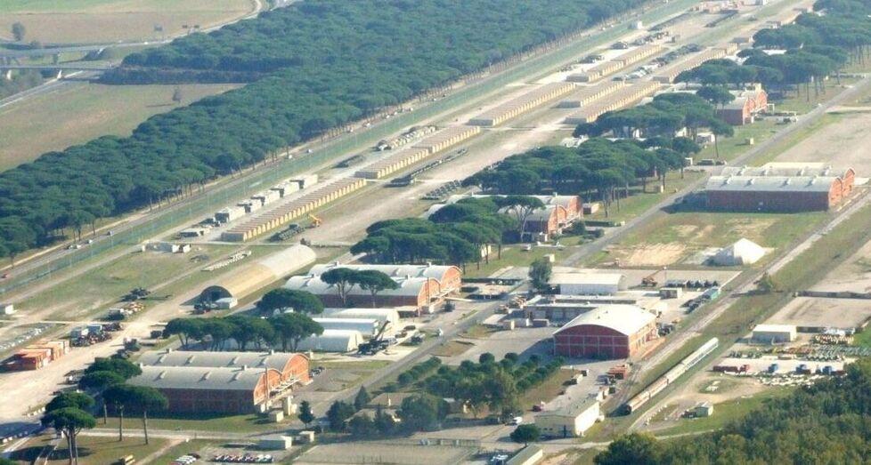 
	Una veduta di Camp Darby

