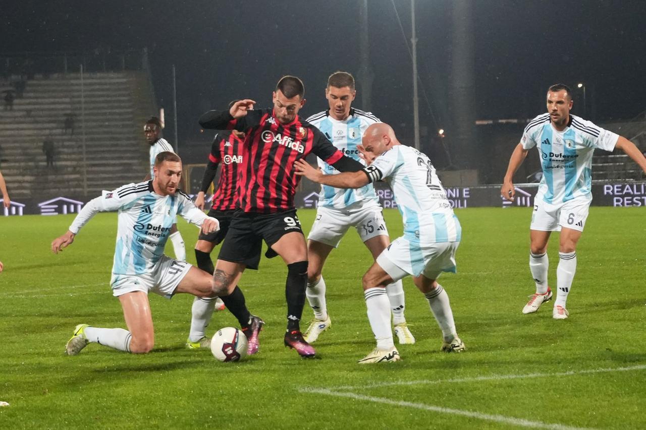 
	Un momento del match (foto Nucci)

