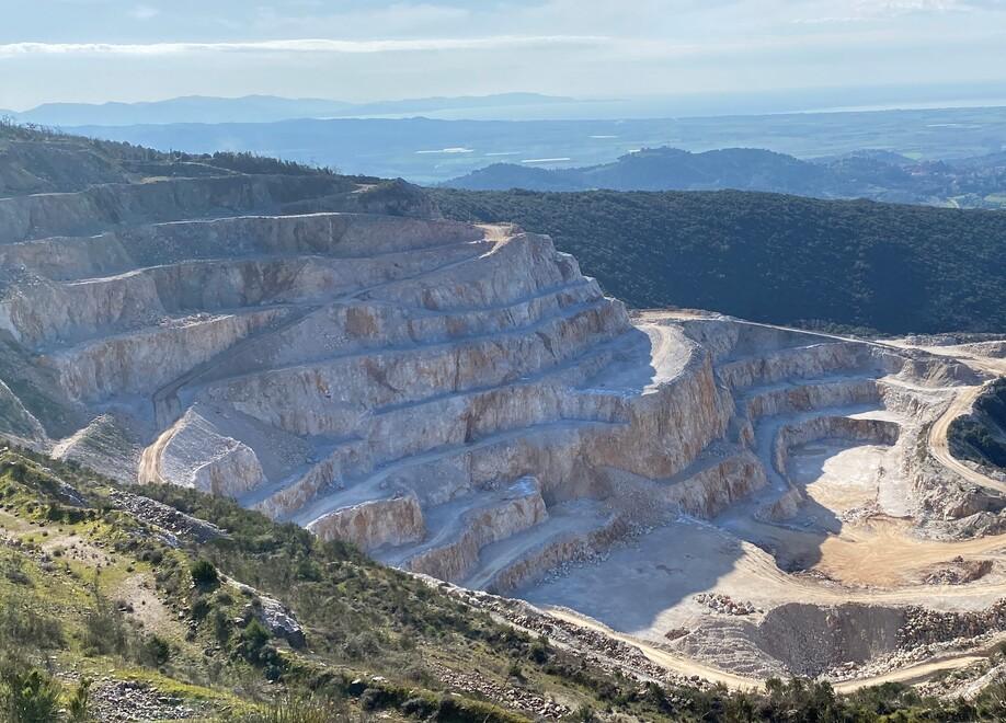 Accordo Cave di Campiglia: meno lavoro, stesso salario