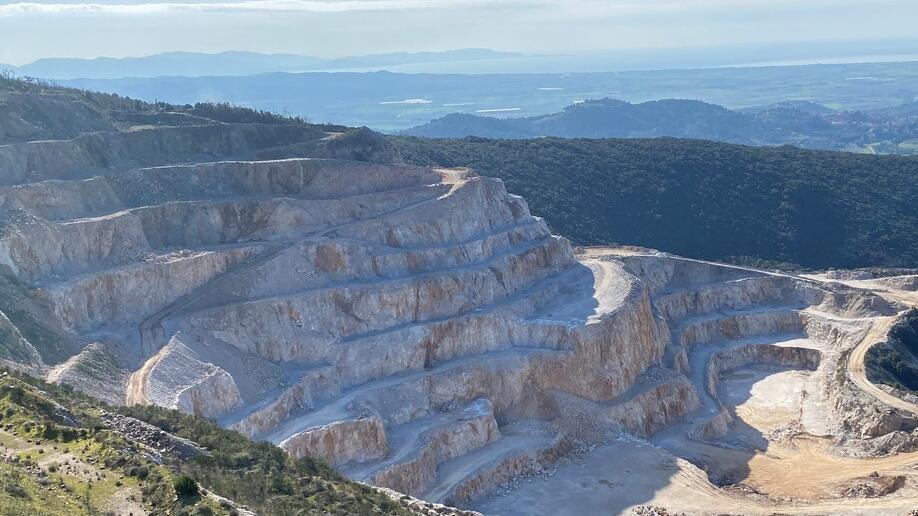 Accordo Cave di Campiglia: meno lavoro, stesso salario