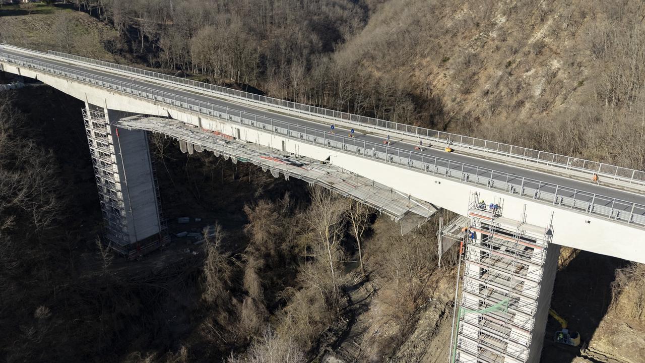 I lavori al viadotto della Nuova Estense