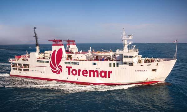 Il traghetto Liburna della Toremar Gruppo Moby Lines