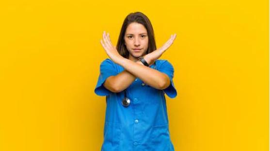 Ferrara, impennata di violenze sugli operatori sanitari: da 142 a 218