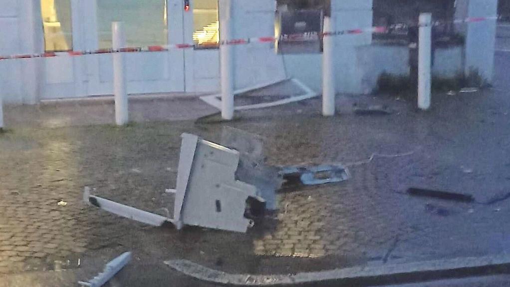Il bancomat fatto esplodere a San Possidonio