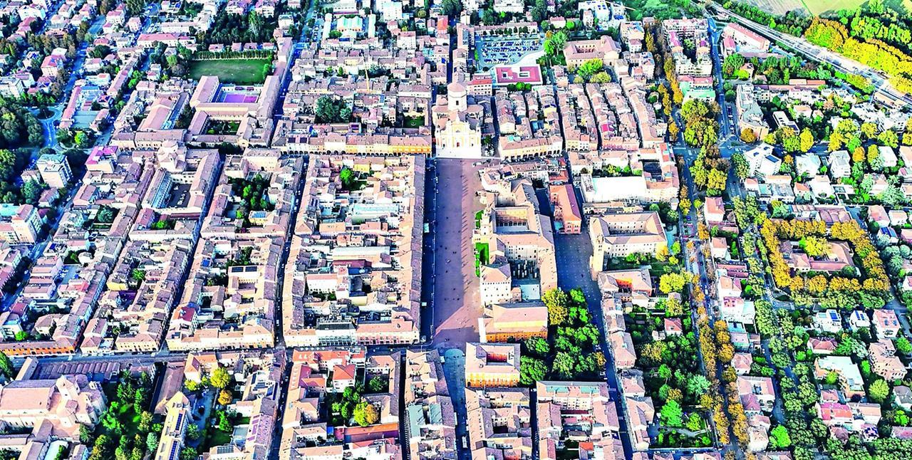 A Carpi oltre 1200 case sfitte, il sindaco Righi: «Mettetele sul mercato»