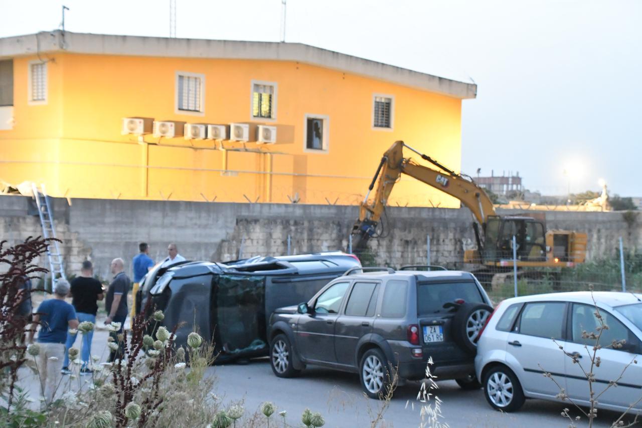 L’assalto al caveau di Caniga e al portavalori sulla 131: banditi in fuga con un bottino milionario