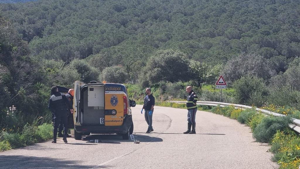 Assalto al portavalori, decine di posti di blocco in tutta la Baronia: è caccia al commando