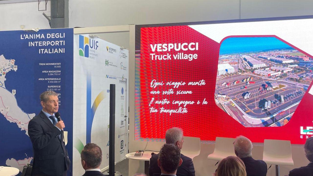 
	Un momento della presentazione

