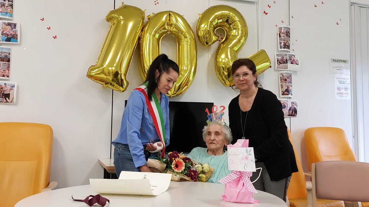 Carla spegne 102 candeline, compleanno speciale a Codigoro