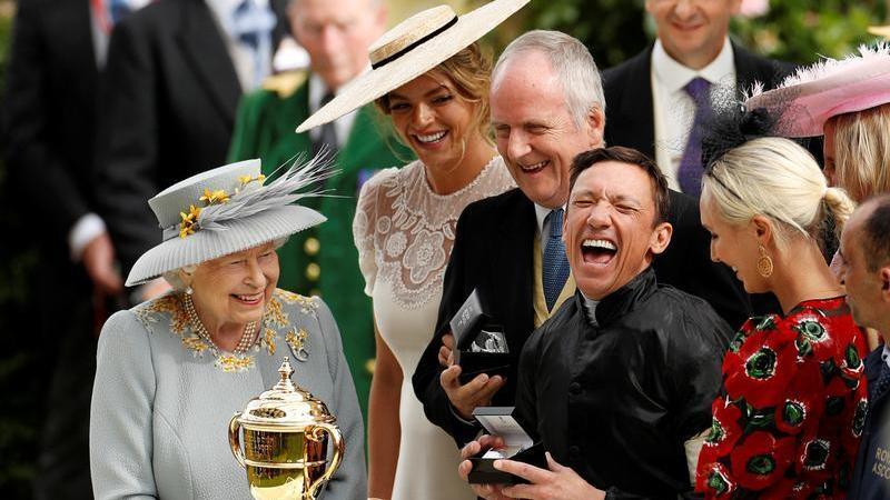 Frankie Dettori dichiara bancarotta per tasse non pagate