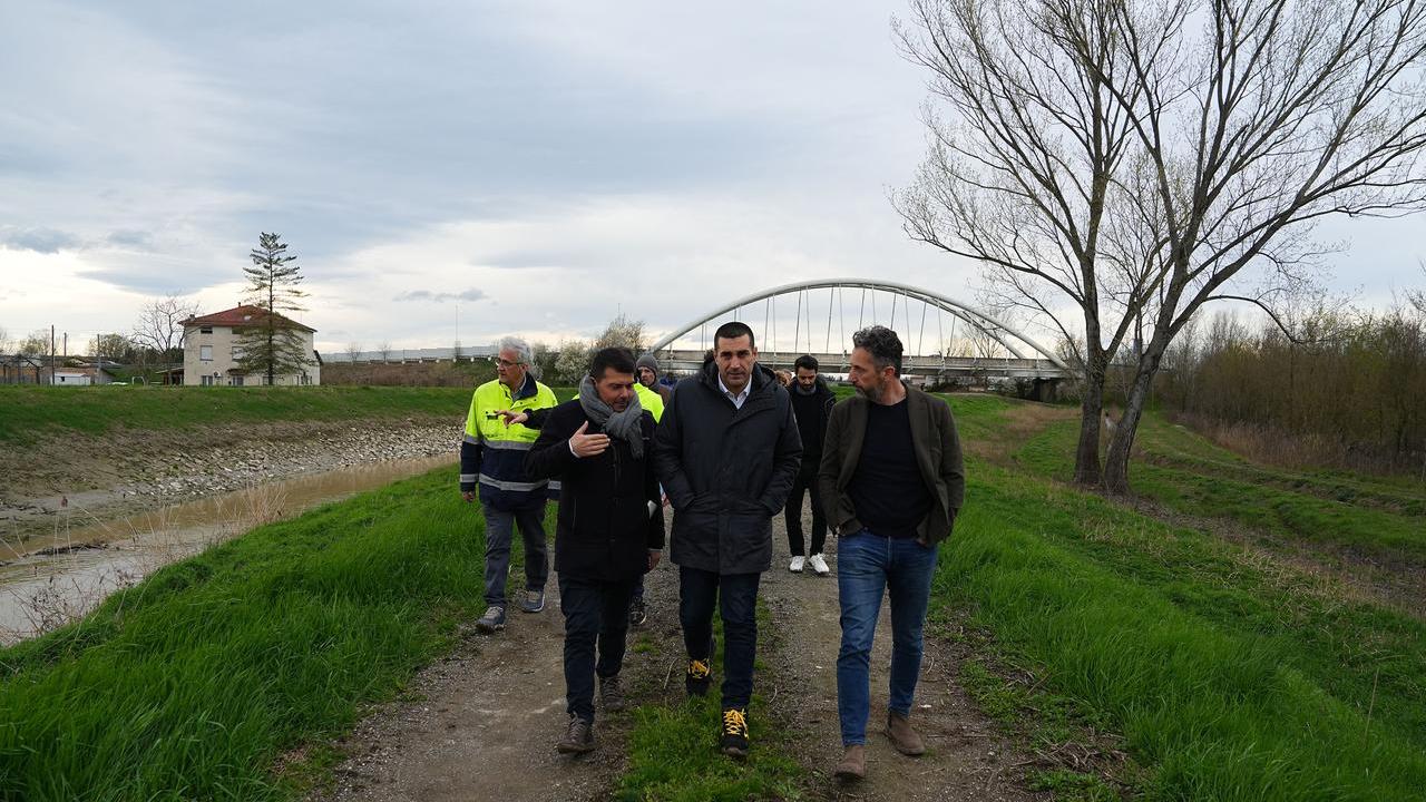 Alluvioni, il piano di de Pascale: «Gestione unificata per i risarcimenti e una sede Aipo a Reggio Emilia»