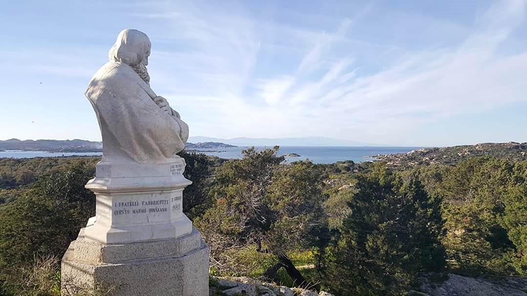 Il busto di Garibaldi a Caprera
