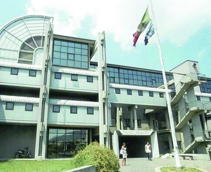 Prato, condannato il cameriere che palpeggiò la cliente diciassettenne