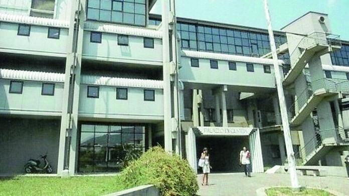 Prato, condannato il cameriere che palpeggiò la cliente diciassettenne