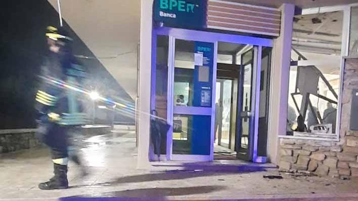 Subito dopo l'esplosione (foto Claudio Cuffaro)
