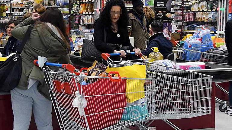 Esselunga assume per l'estate: selezioni e colloqui in due giorni