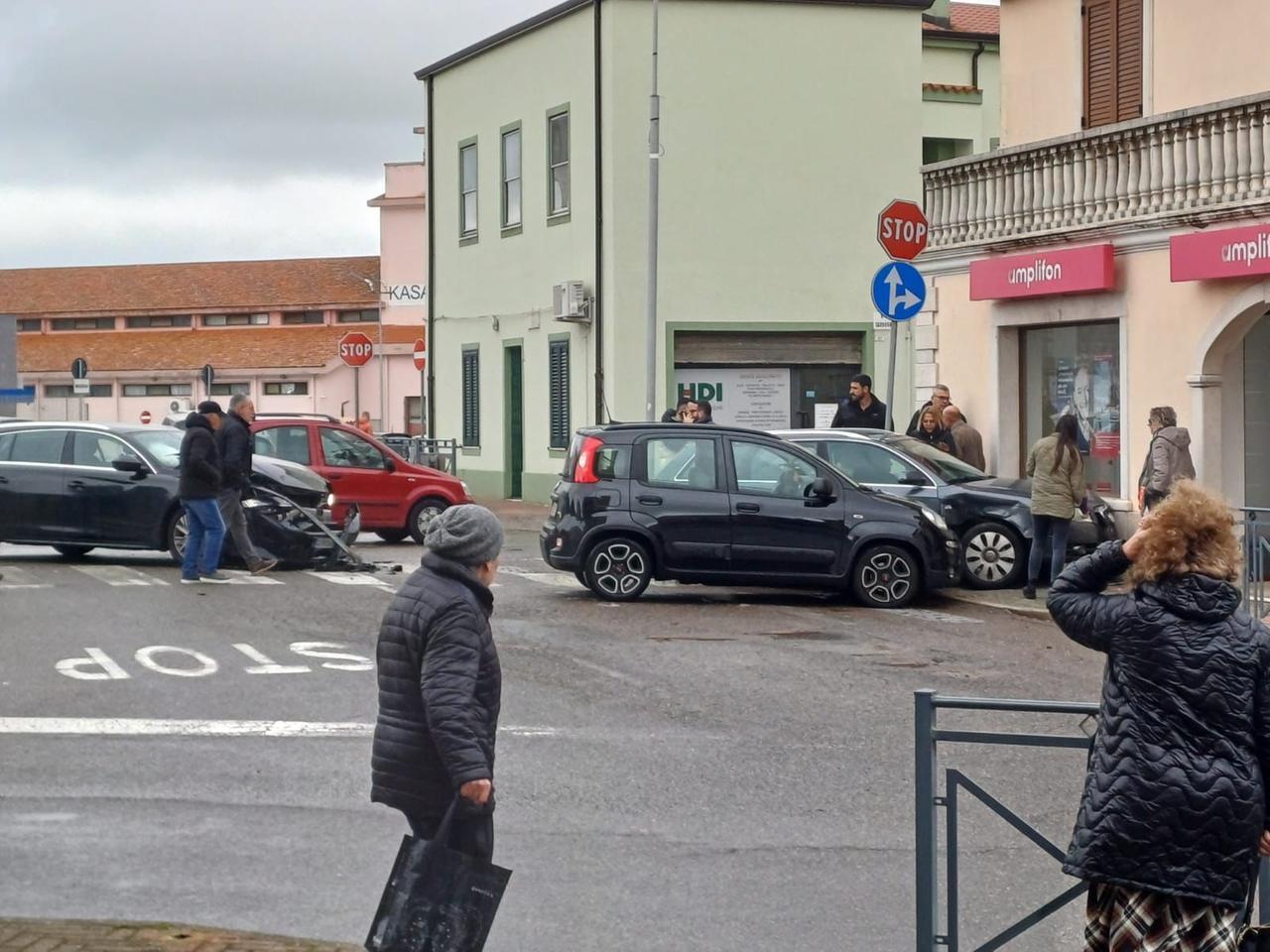 
	Il luogo dell'incidente e le auto coinvolte

