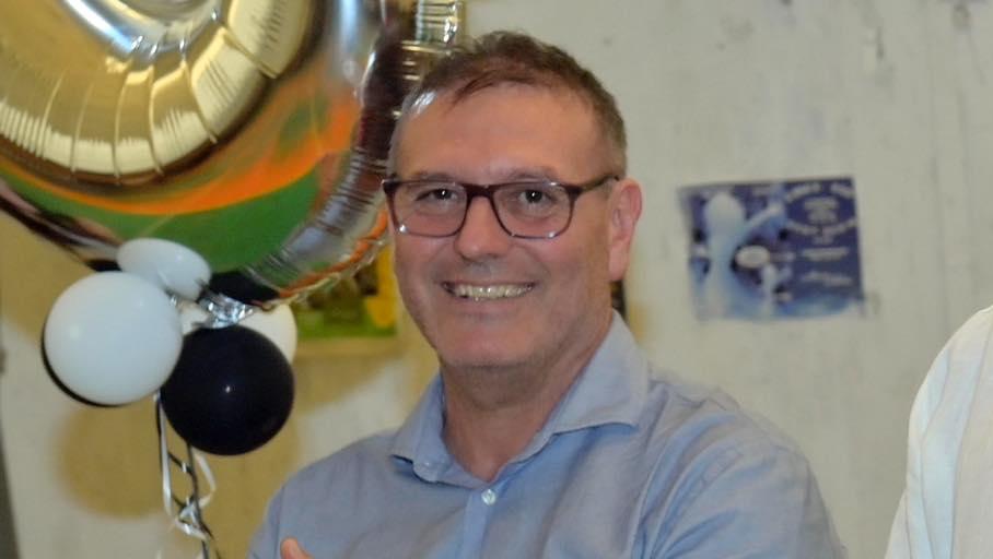 Addio al sorriso di Massimiliano, presidente degli agenti immobiliari e della Labronica pallavolo