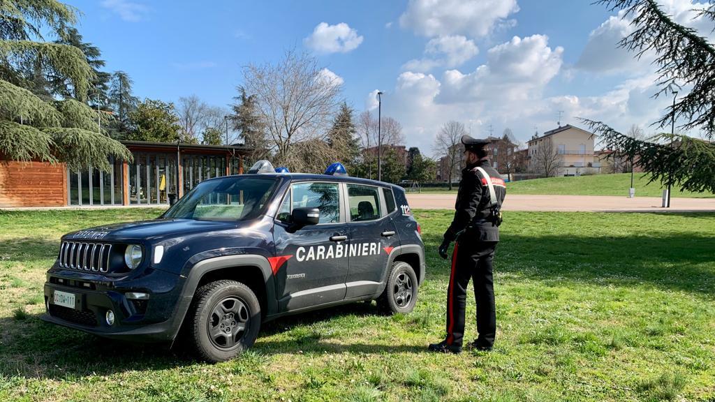 Preso a schiaffi e pugni: “Devi scusarti”, poi l’aggressione. Denunciati tre minorenni