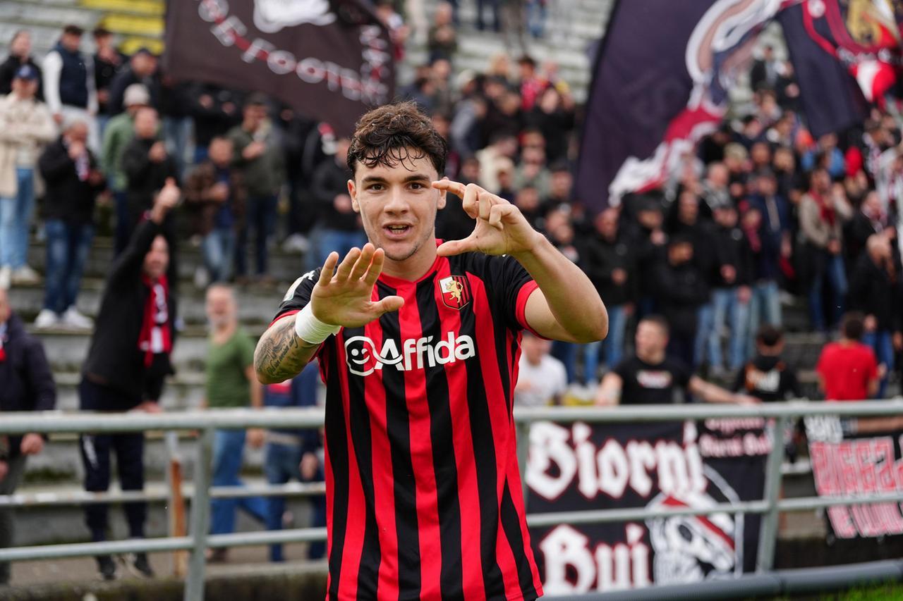 
	L'esultanza di Selvini (foto Nucci)

