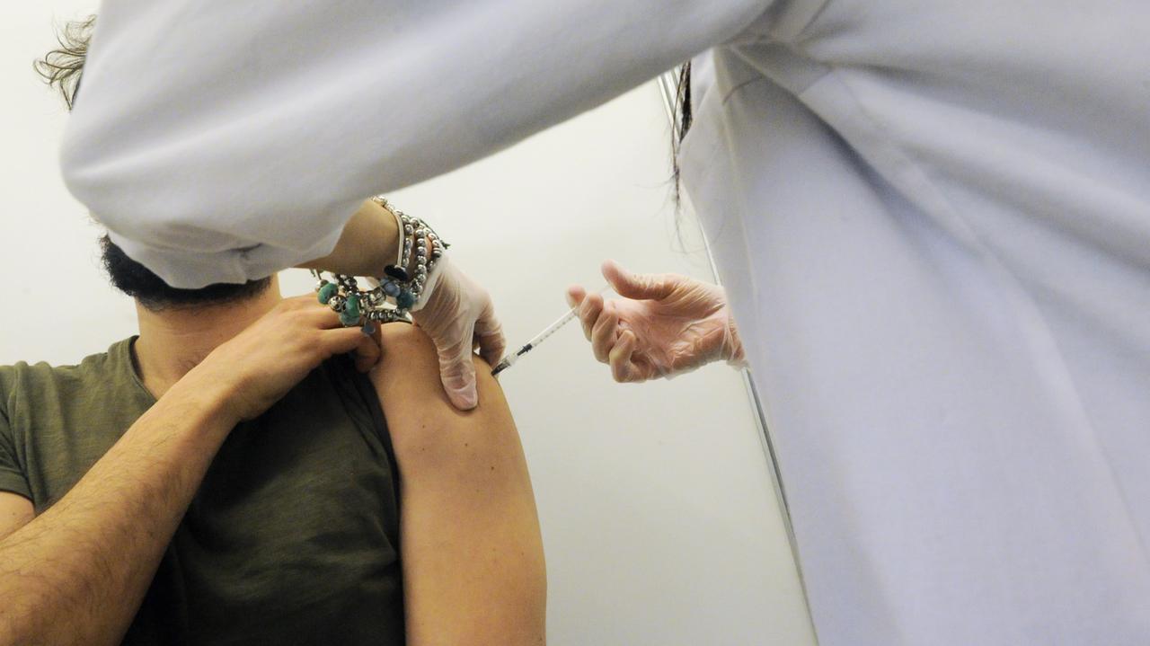 Il morbillo fa paura, allarme in Europa e più casi nell’isola: «Vacciniamoci»