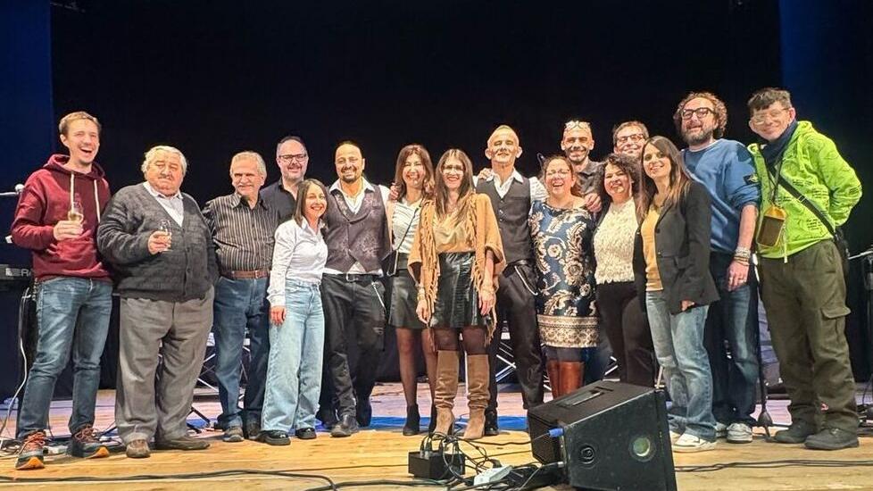 Marano omaggia Maurizio “Coda” Codeluppi. Il concerto di Alberto Bertoli è un successo