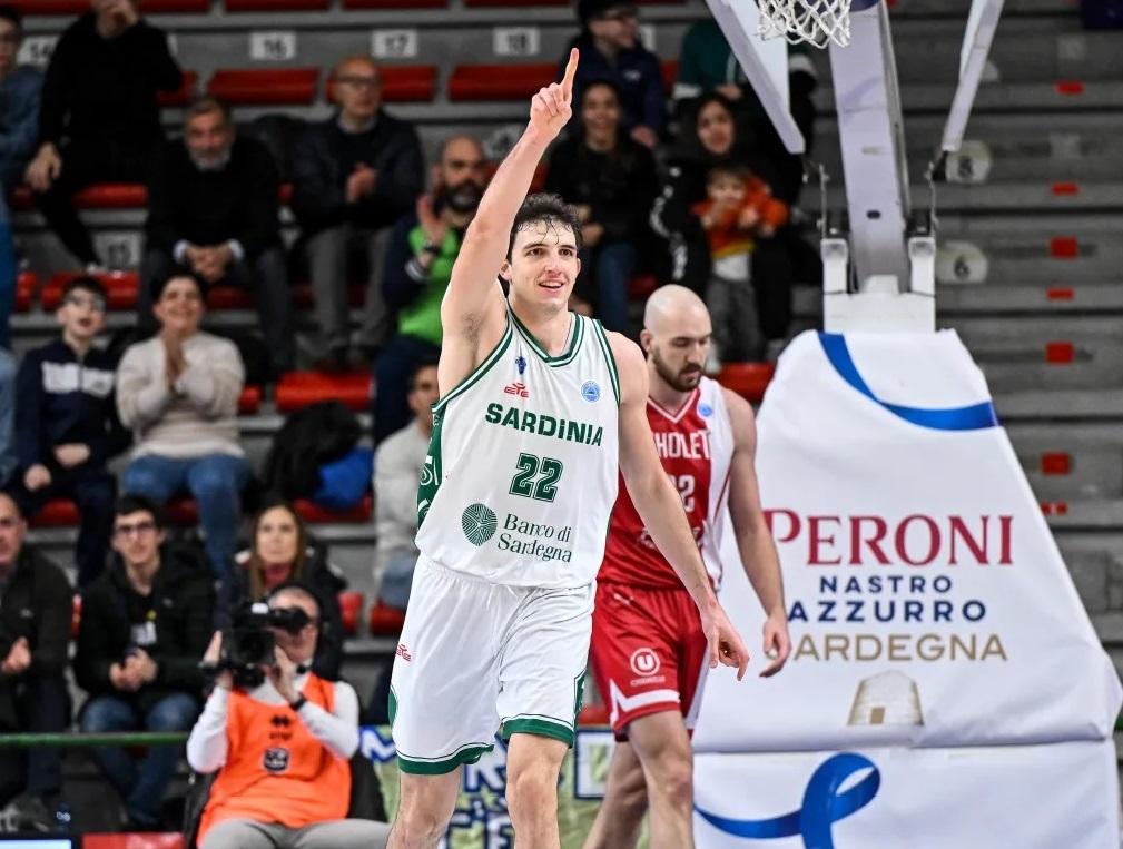 
	<strong>Luca Vincini</strong>&nbsp;dieci punti sinora

