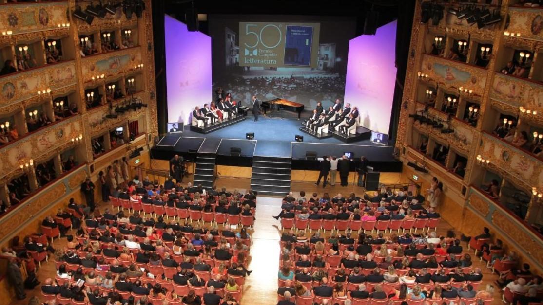 Premio Campiello giovani, selezionati i 12 semifinalisti: c’è anche una scrittrice sarda