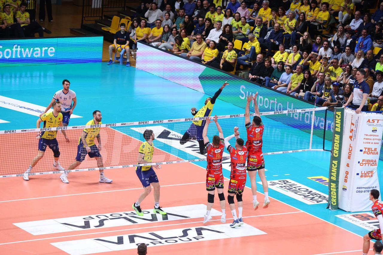Modena ci prova, ma Perugia è troppo più forte: al PalaPanini finisce 3-0