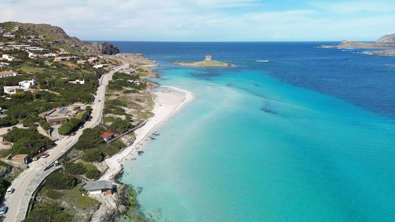
	La spiaggia della Pelosa a Stintino &egrave; tra quelle a pi&ugrave; alto rischio scomparsa

