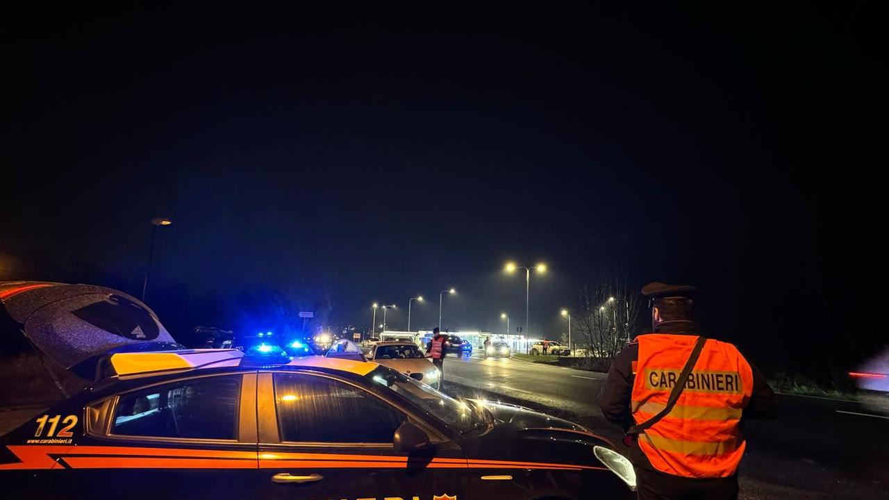 Reggio Emilia, maxi controlli sulle strade: patenti ritirate per alcol e droga