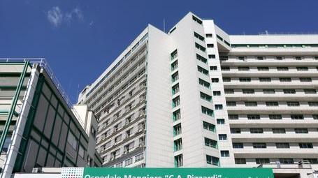 Accusa un operatore sanitario di averla violentata in ospedale a Bologna