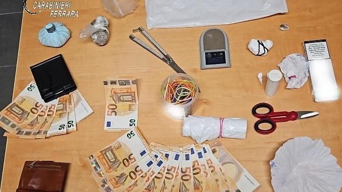 Sorpreso con 22 grammi di cocaina, 43enne arrestato per spaccio a Renazzo