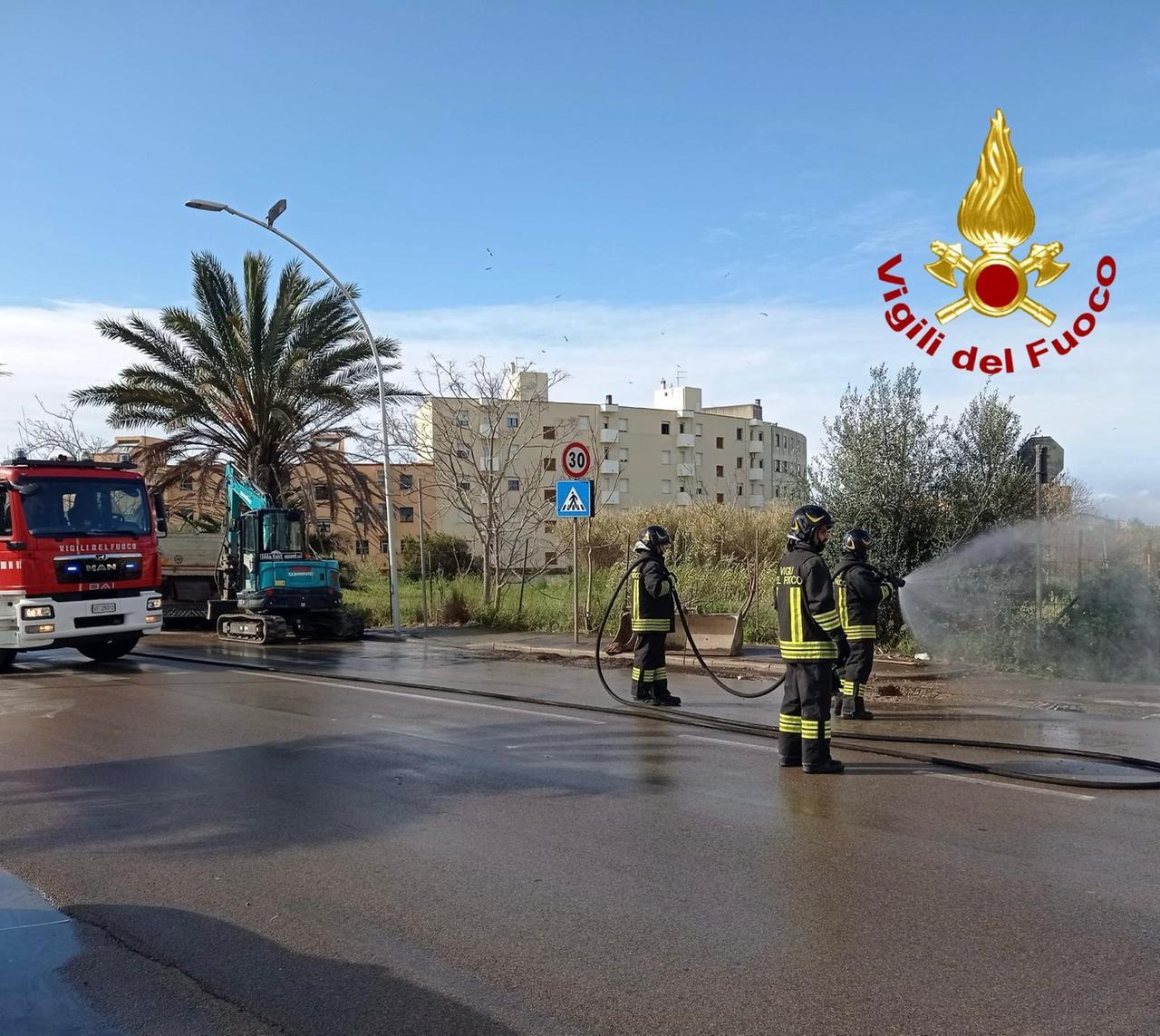 Alghero, intervento dei vigili del fuoco per una fuga di gas