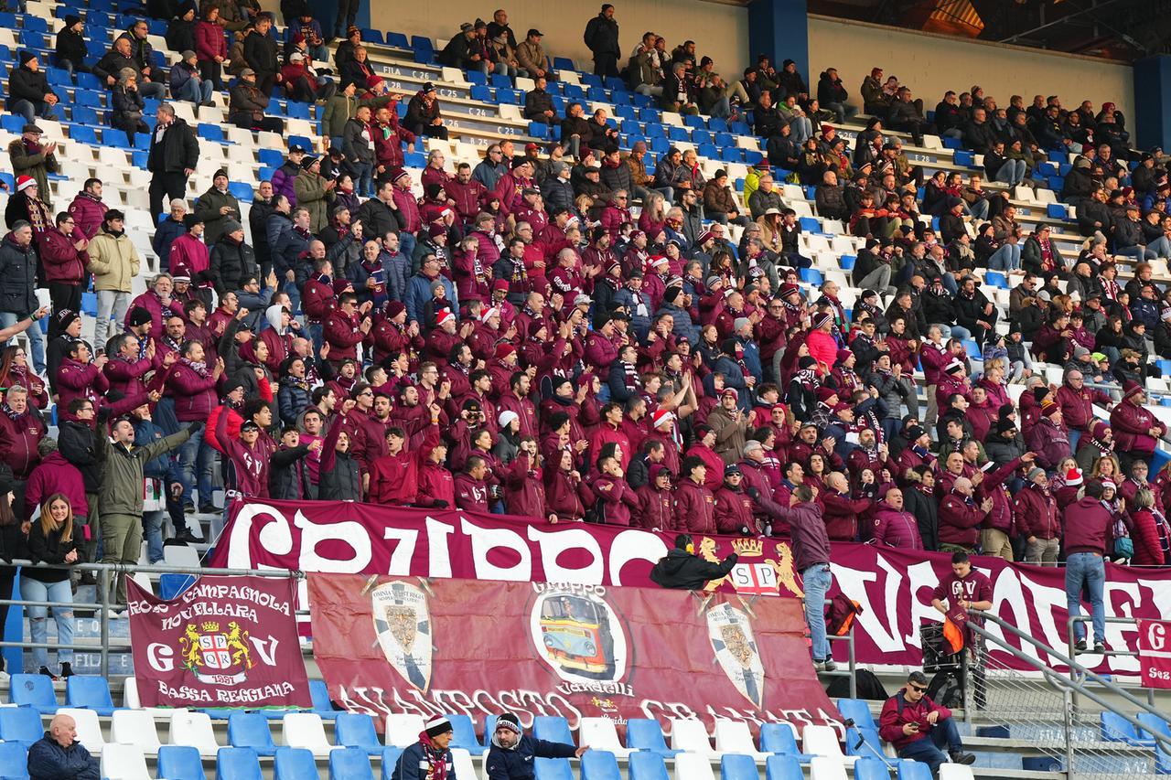 Sassuolo-Reggiana, sul caso curva entra in campo la politica: Pd e Forza Italia chiedono ai neroverdi di lasciare i tifosi granata nella Sud