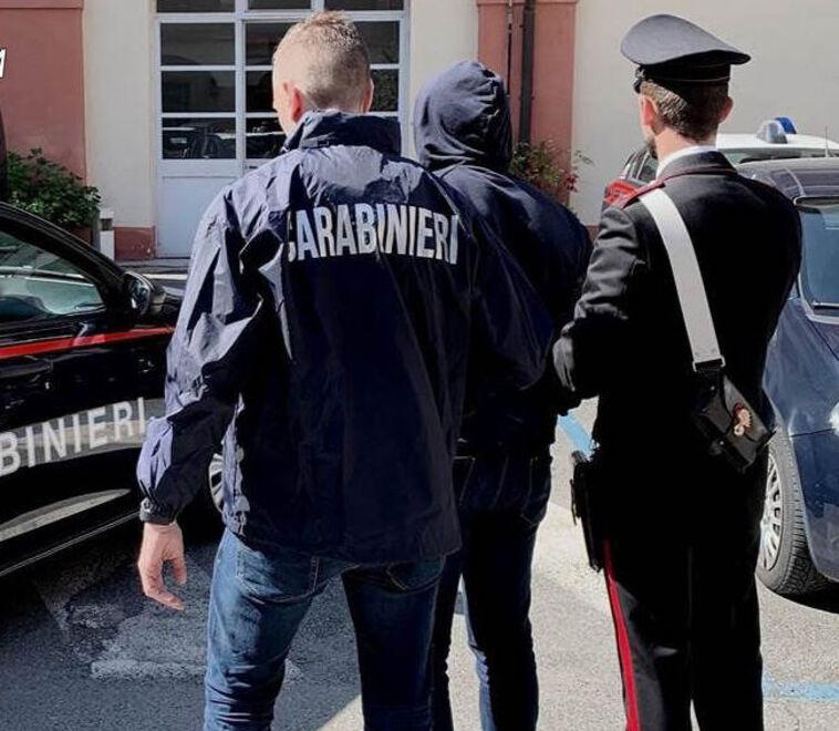 
	Un arresto dei carabinieri


