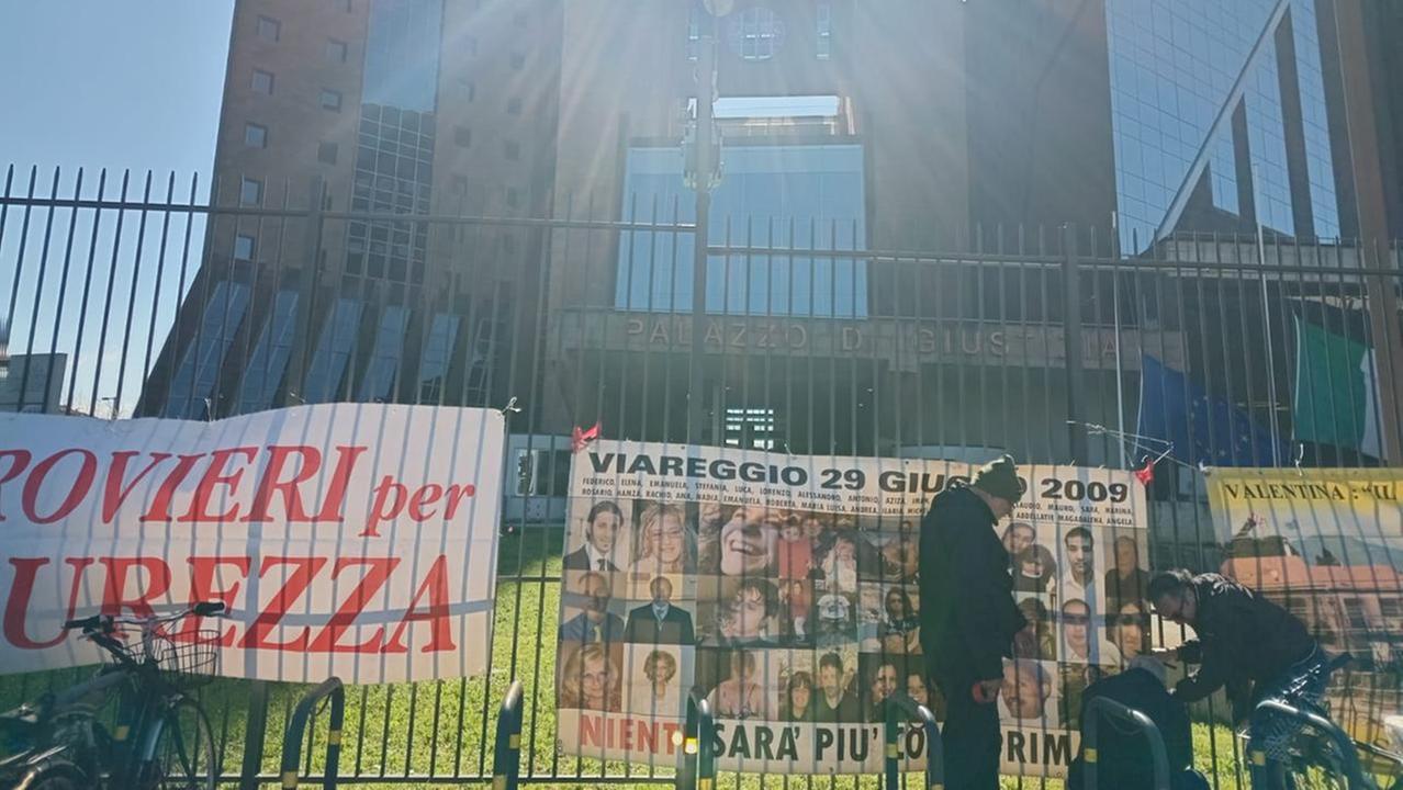 Strage di Viareggio, processo-ter: in aula anche Mauro Moretti