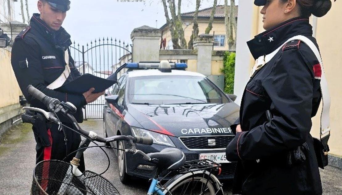 Lido Pomposa, bici rubate e casa occupata: denunciati due fratelli