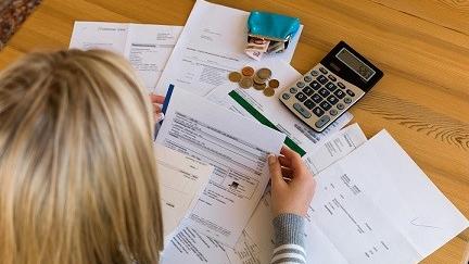 Bollette del gas da record a Ferrara, in Emilia Romagna nessuno paga di più: quali sono i fornitori per risparmiare