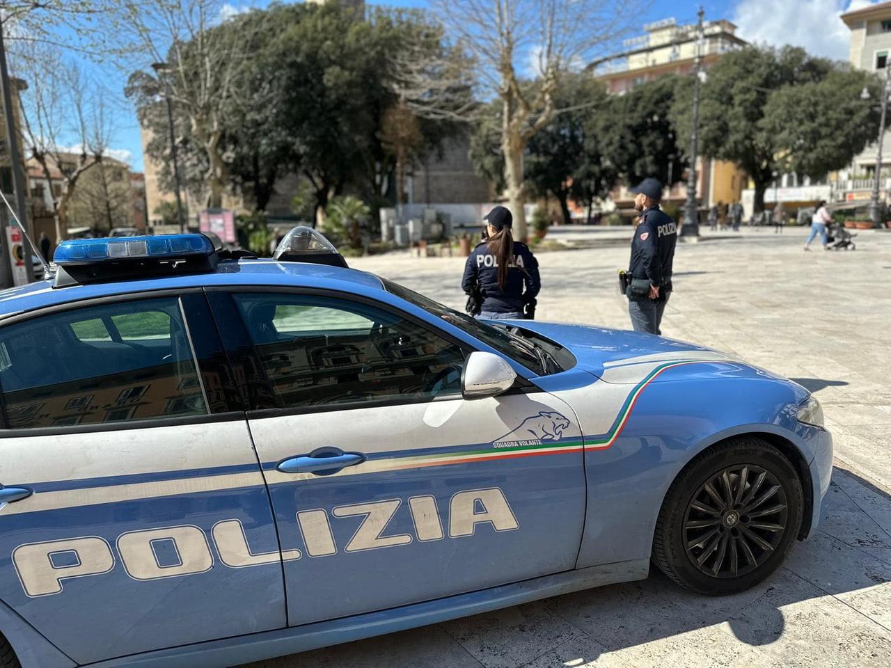 Montecatini, mamma e figli scappano di casa dopo botte e violenze