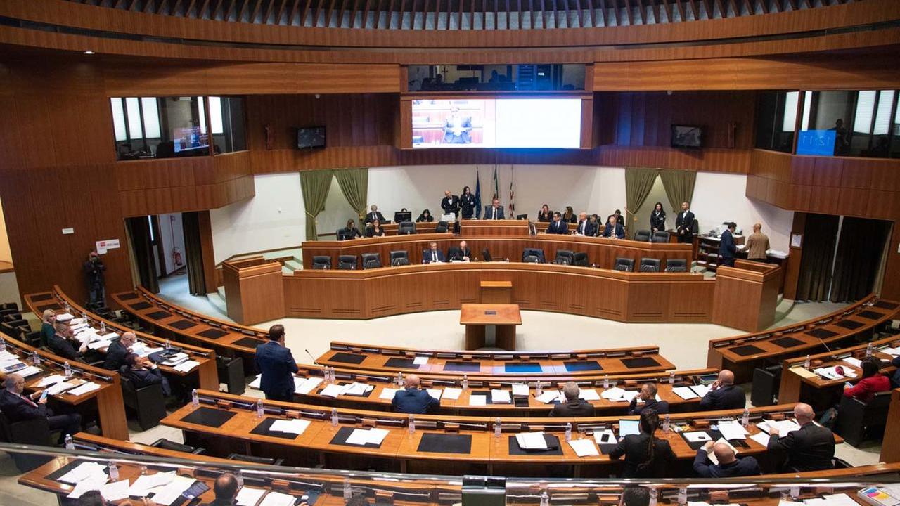 Finanziaria, sindacati critici. La Cgil: «Fondi della sanità ai privati»