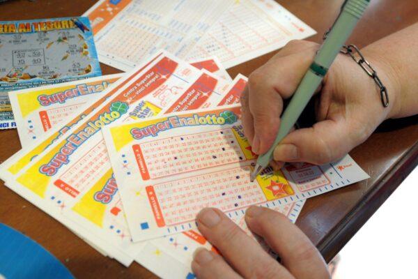 Superenalotto, centrato il 6: vinti 88,2 milioni con una schedina da 3 euro